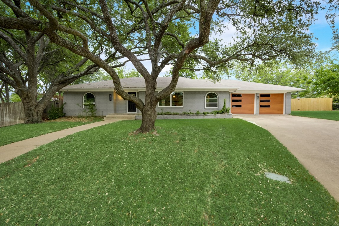6450 El Toro Court Fort Worth TX 76133