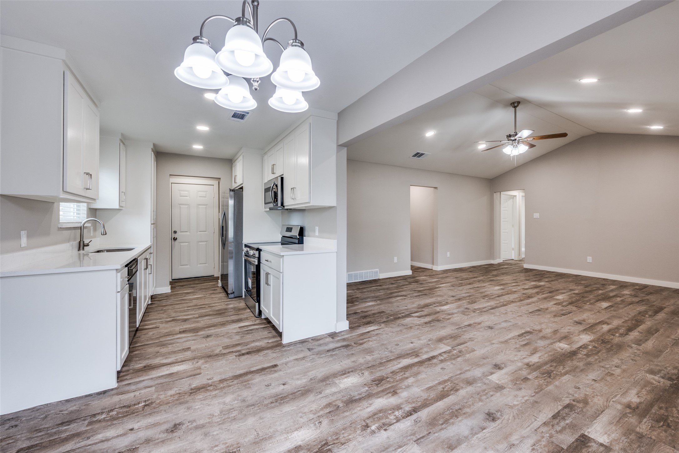 1600 Briar Run Benbrook TX 76126