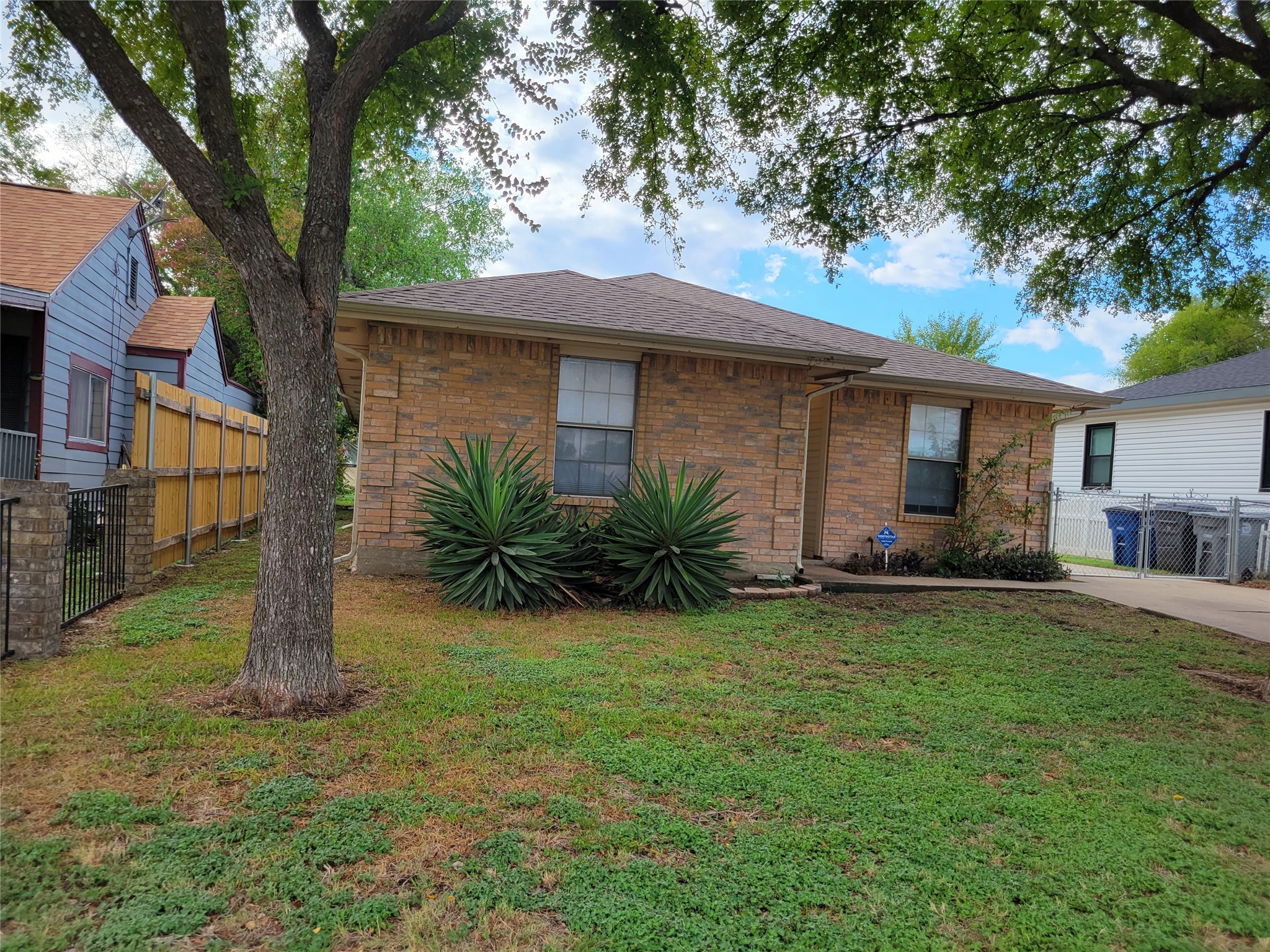 4027 Ramona Avenue Dallas TX 75216