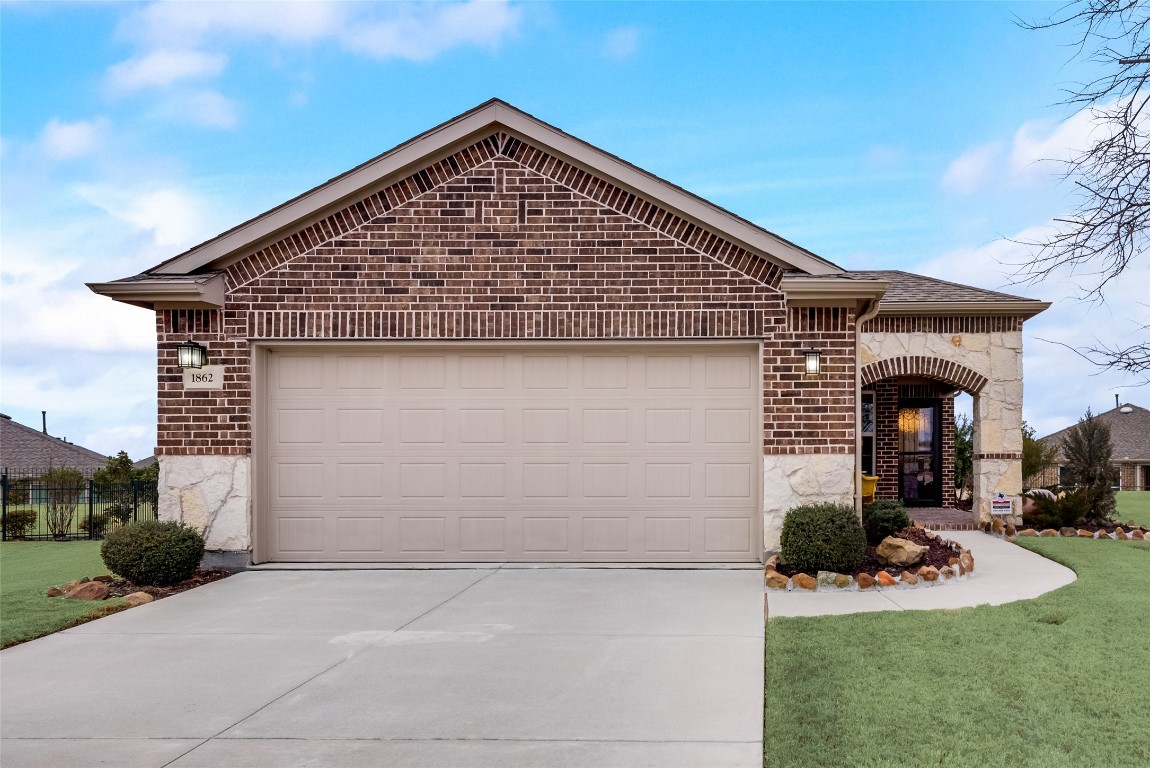 1862 Beachside Drive Frisco TX 75036
