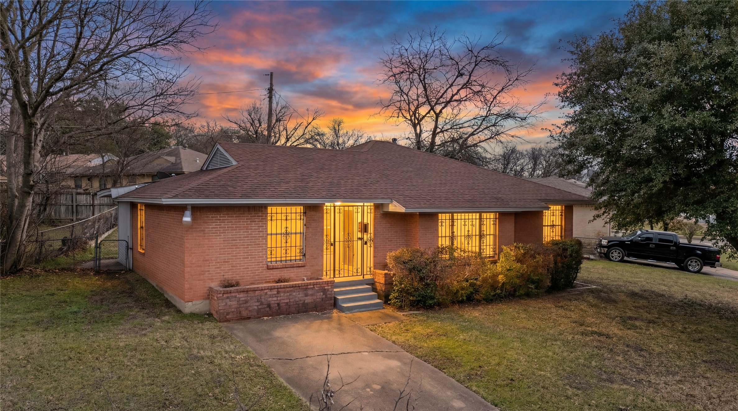 3916 Kushla Avenue Dallas TX 75216
