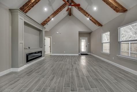 5858 Black Pine Circle Granbury TX 76048