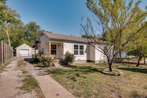 1213 Nash Street Garland TX 75040