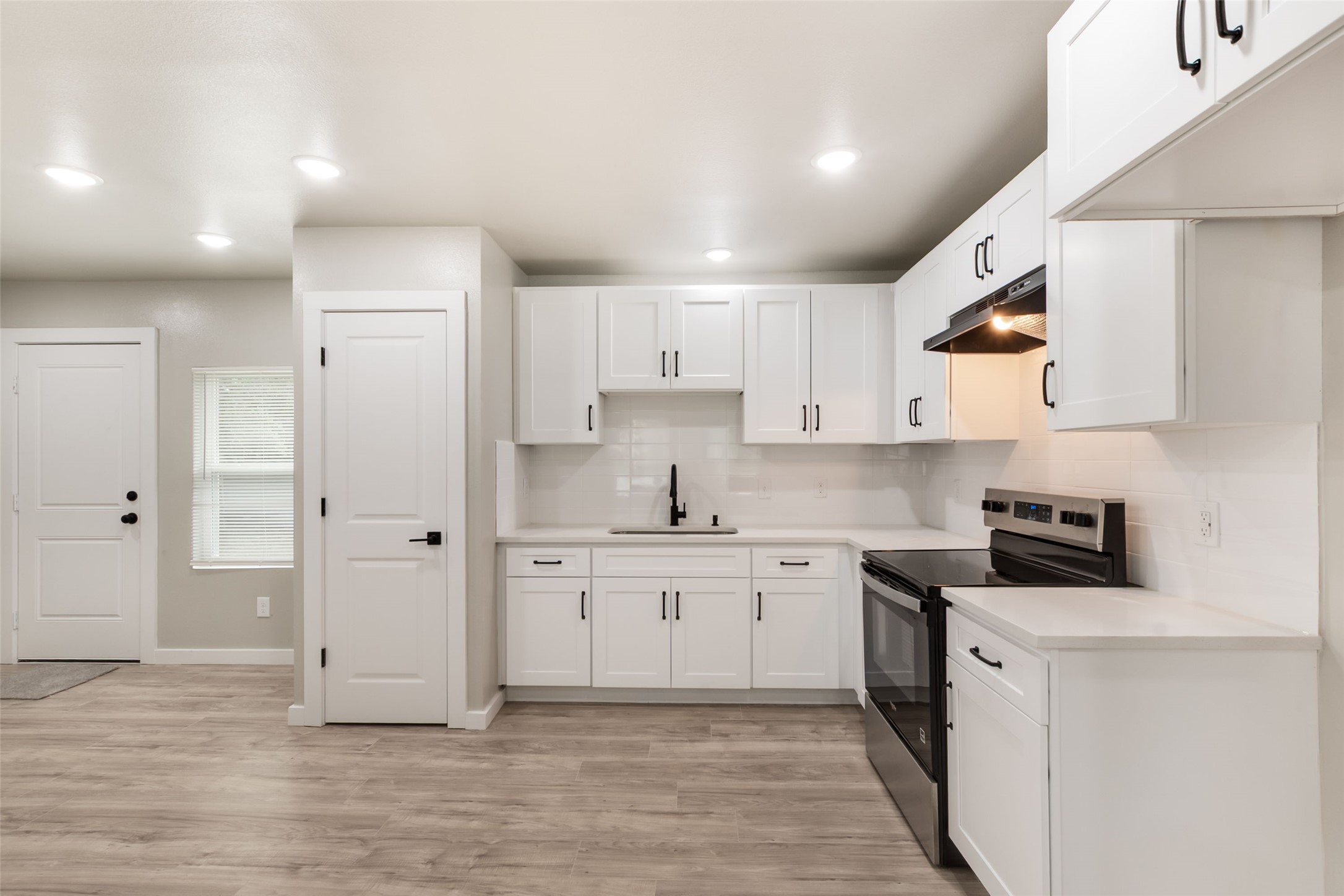 4323 Vanette Lane Dallas TX 75216