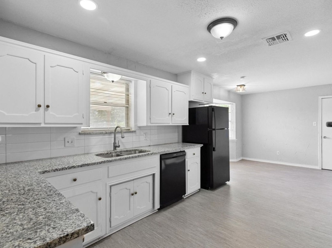 3709 Ashford Avenue Fort Worth TX 76133