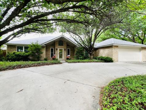1311 Haven Drive Comanche TX 76442