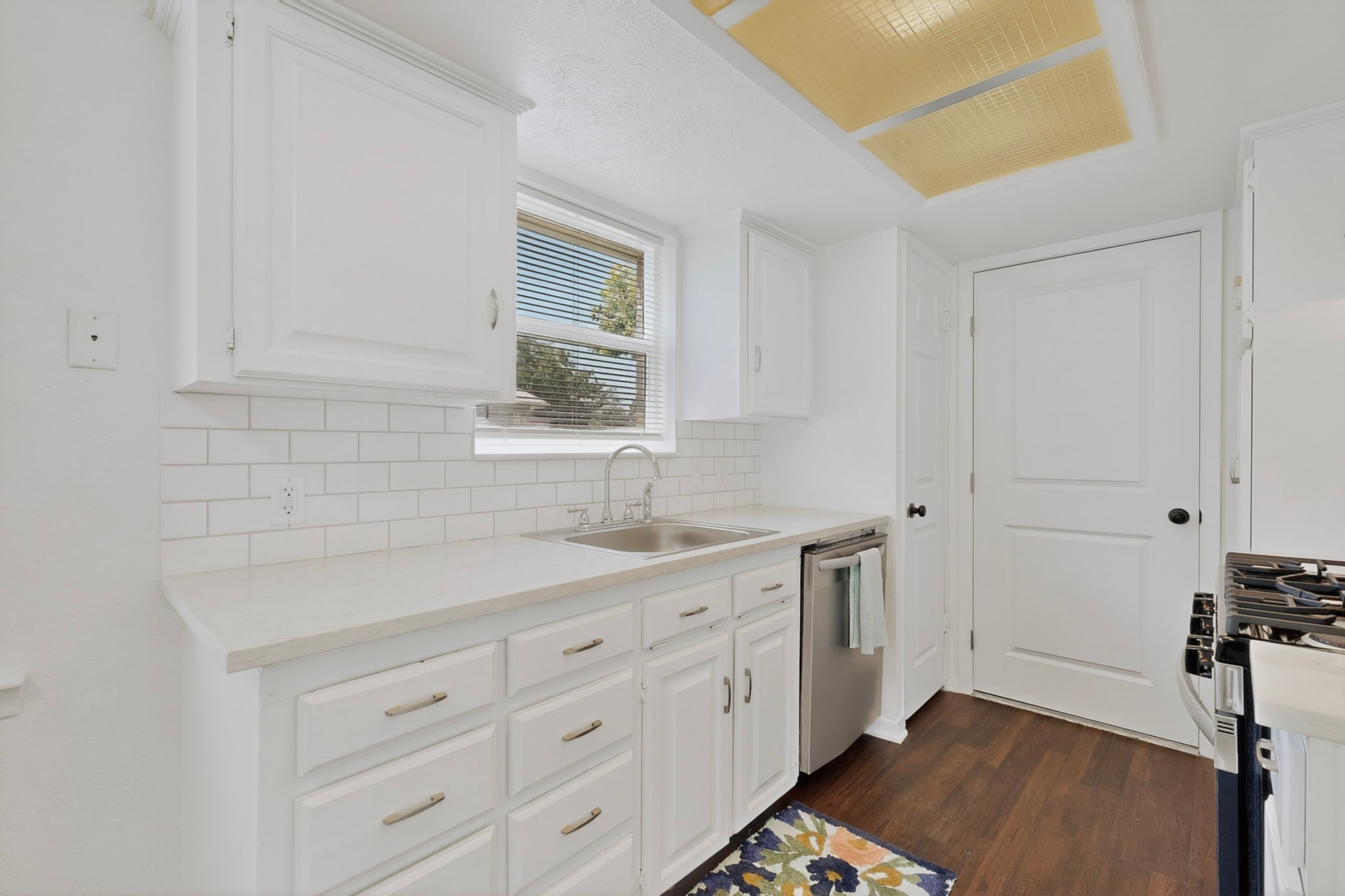 2124 Stonehenge Drive Garland TX 75041