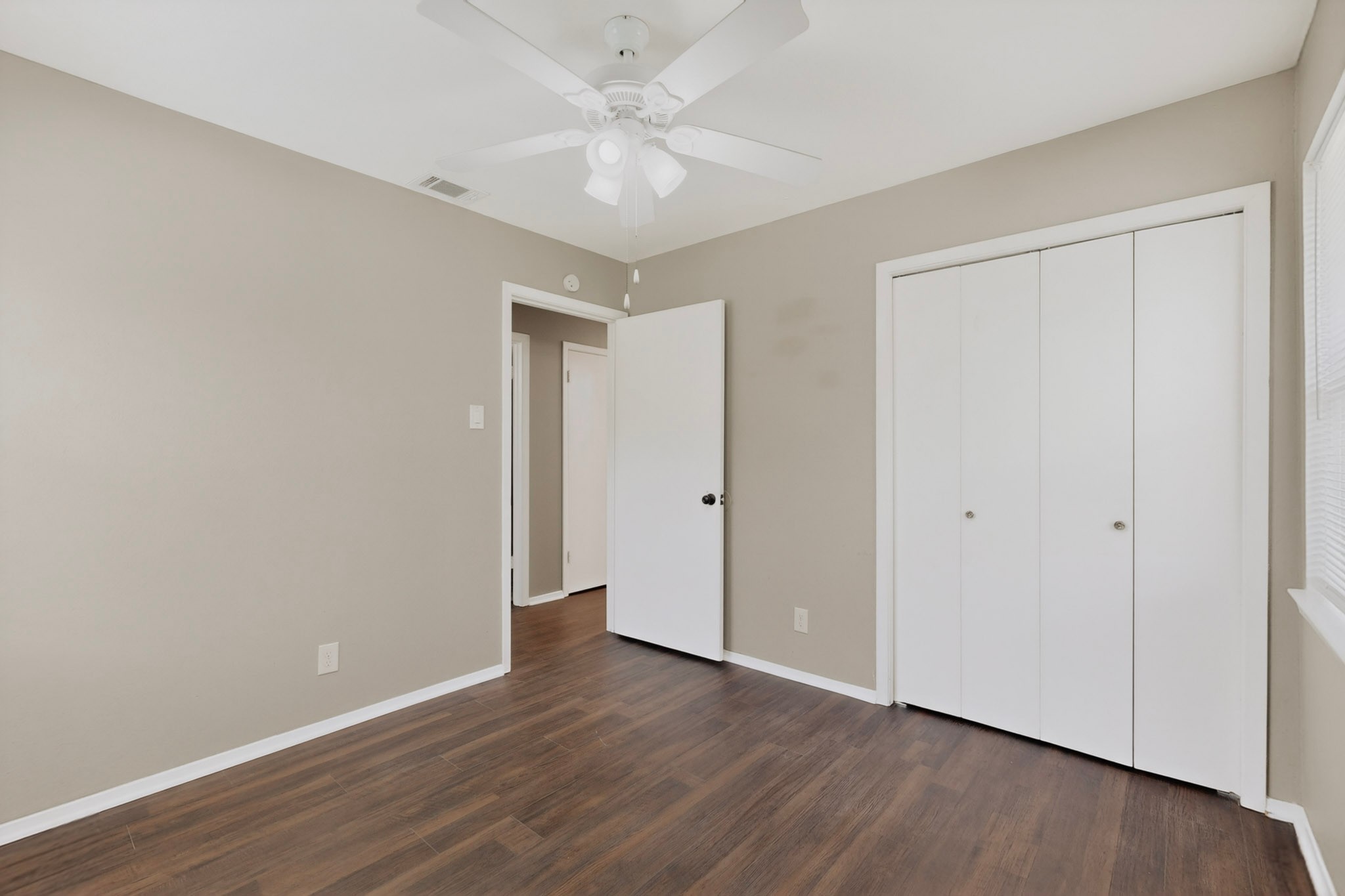 2124 Stonehenge Drive Garland TX 75041