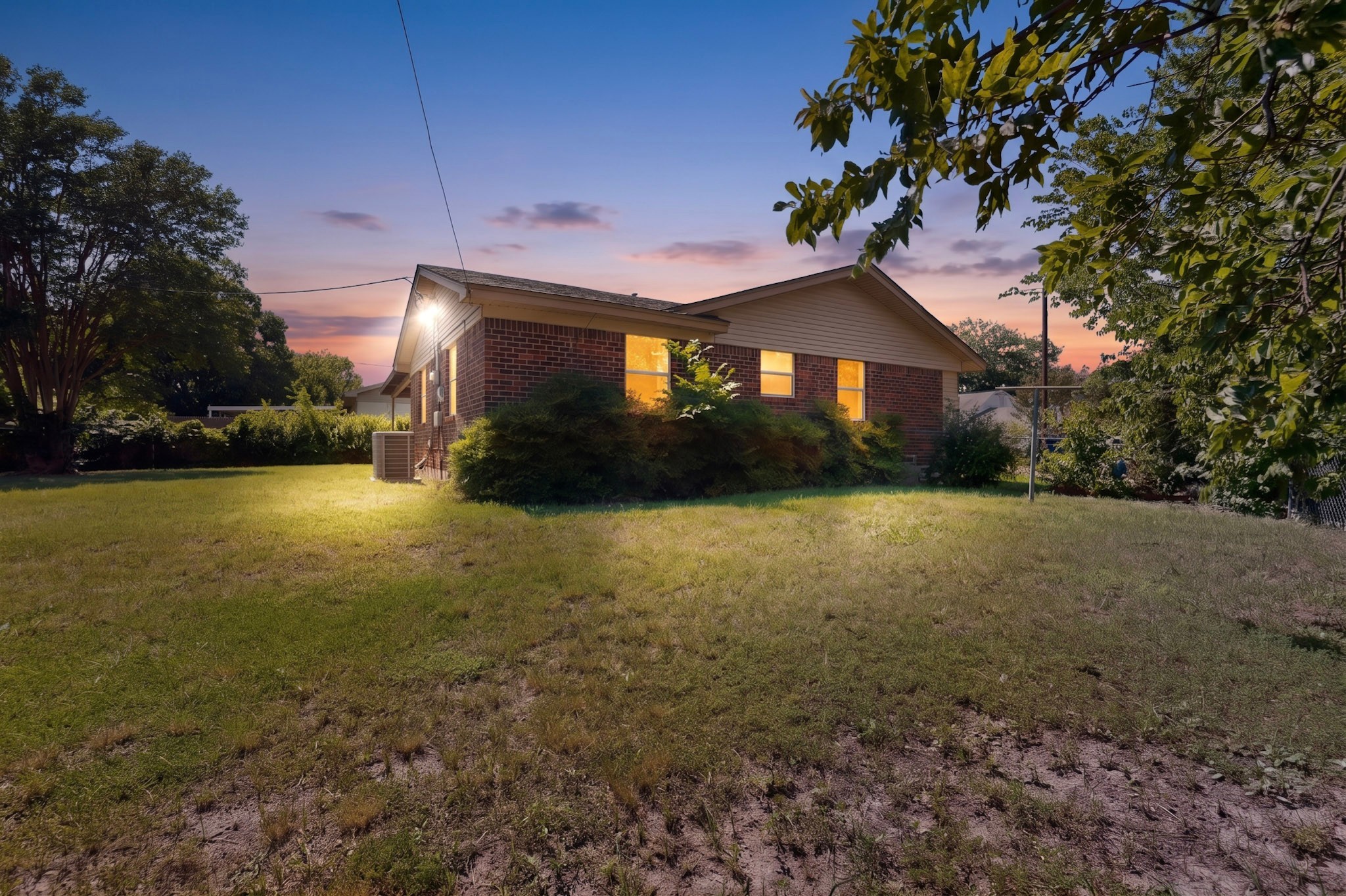 2124 Stonehenge Drive Garland TX 75041