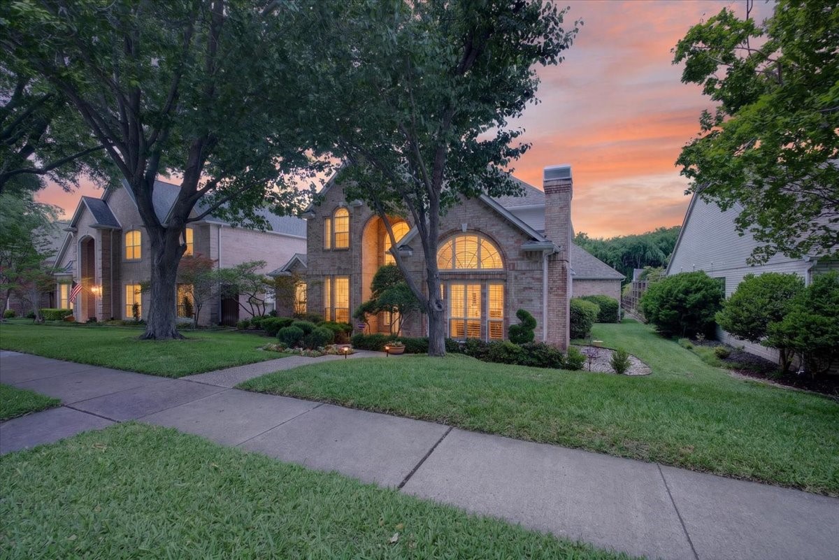 18719 Thorntree Lane Dallas TX 75252