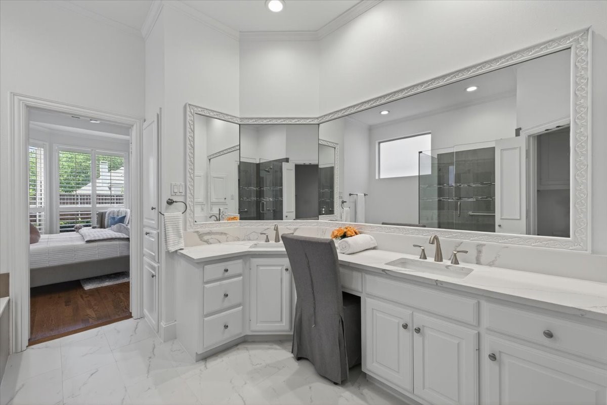 18719 Thorntree Lane Dallas TX 75252