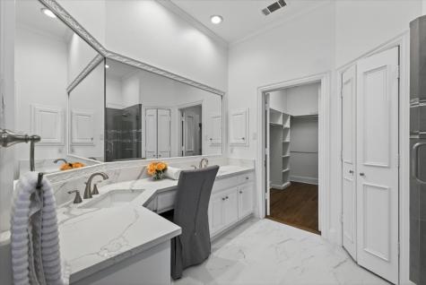 18719 Thorntree Lane Dallas TX 75252