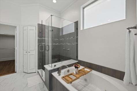18719 Thorntree Lane Dallas TX 75252