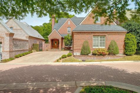 4954 Westbriar Drive Fort Worth TX 76109