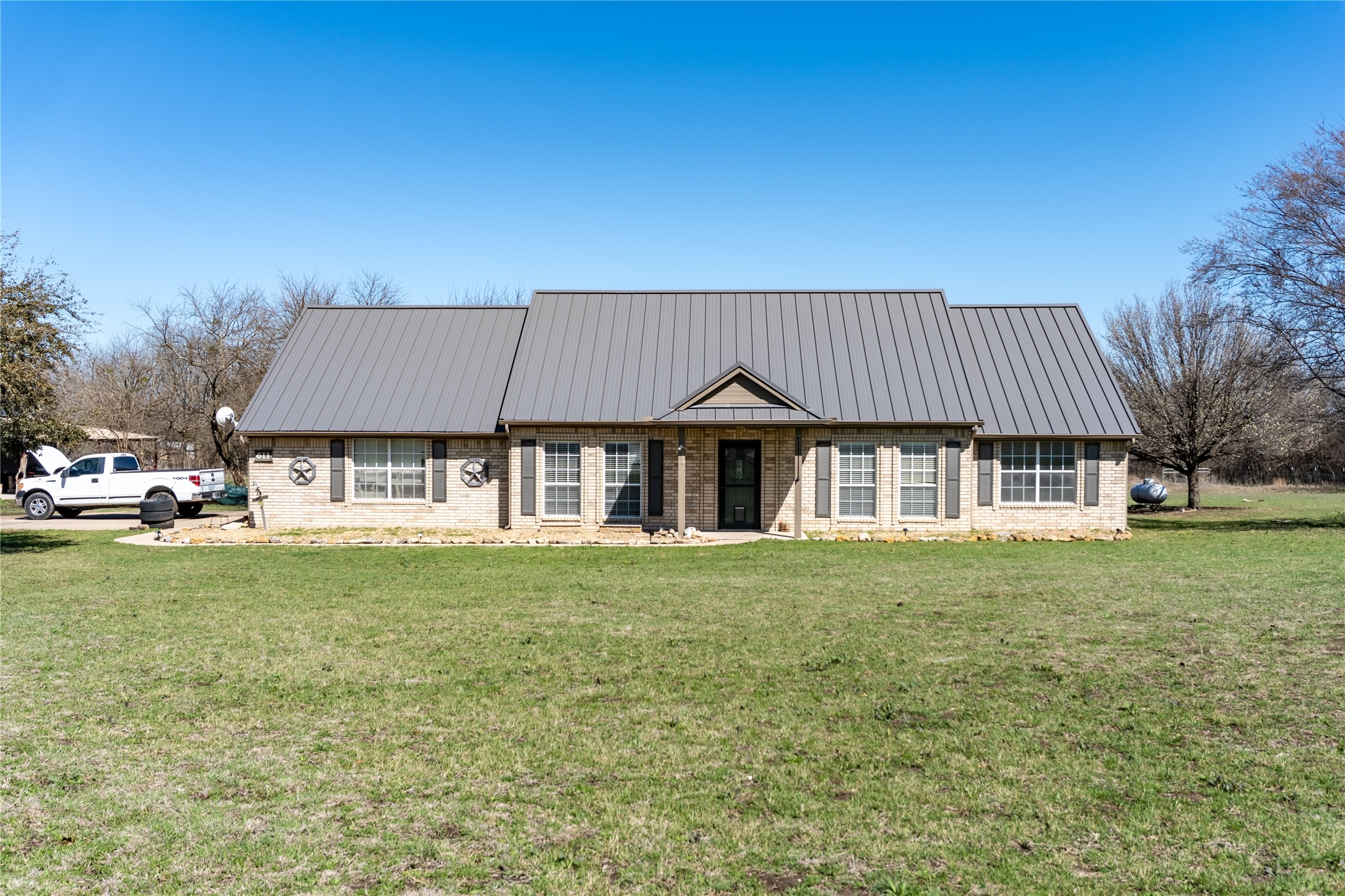 611 Gladness Rhome TX 76078