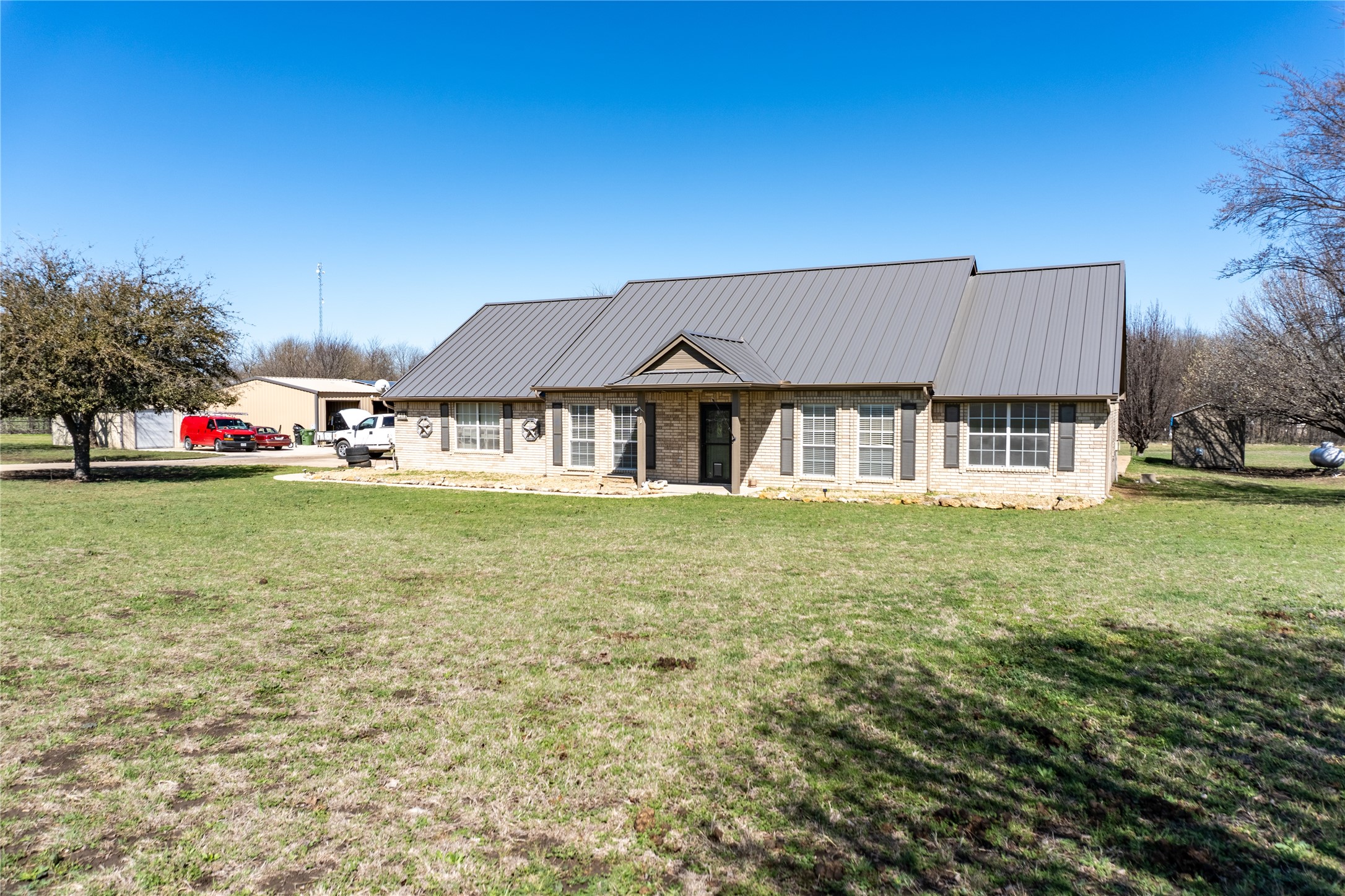 611 Gladness Rhome TX 76078