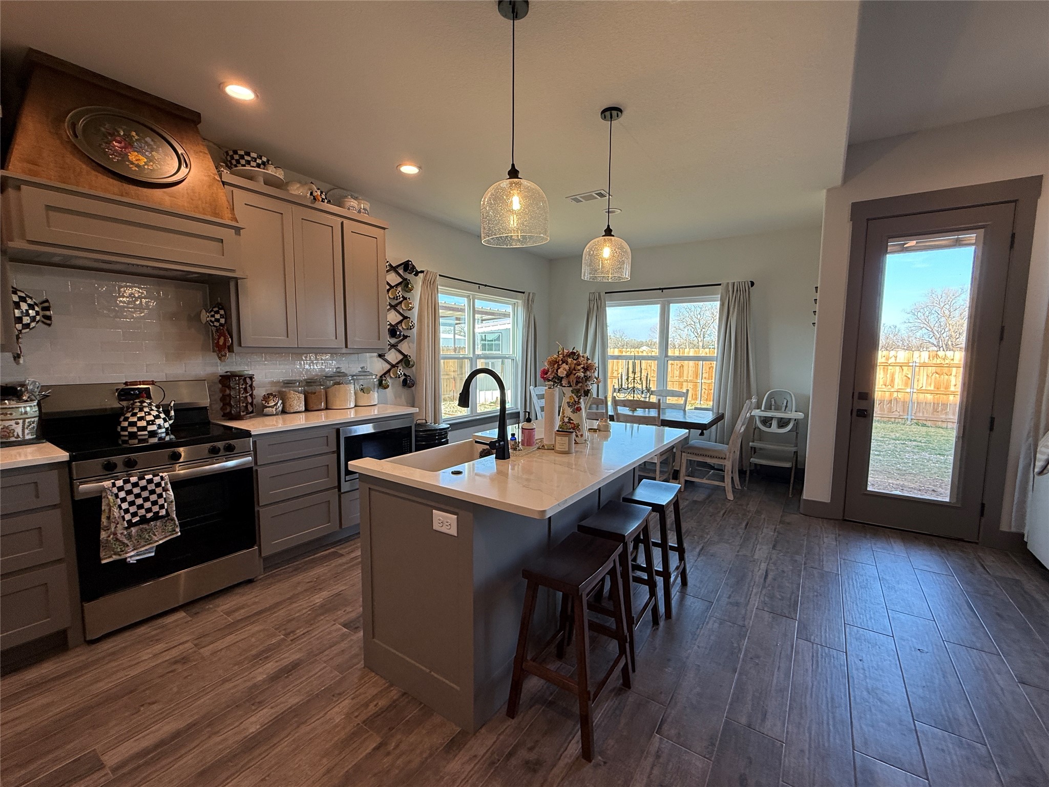 9221 Parkview Circle Tolar TX 76476