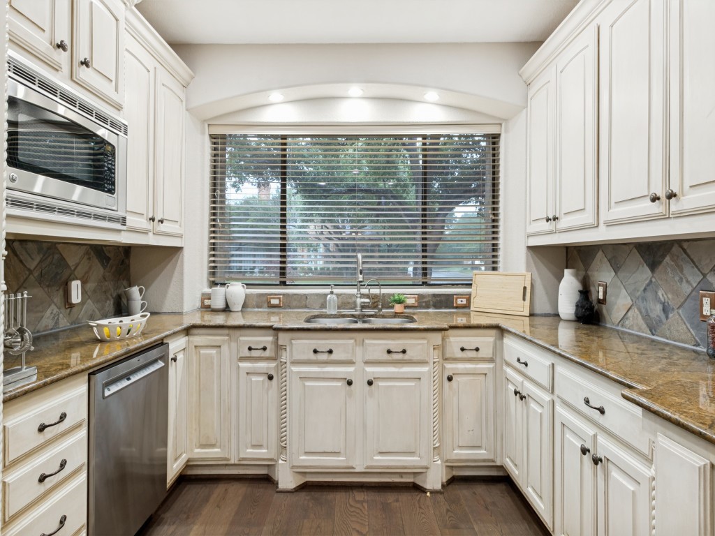 12515 Degas Lane Dallas TX 75230