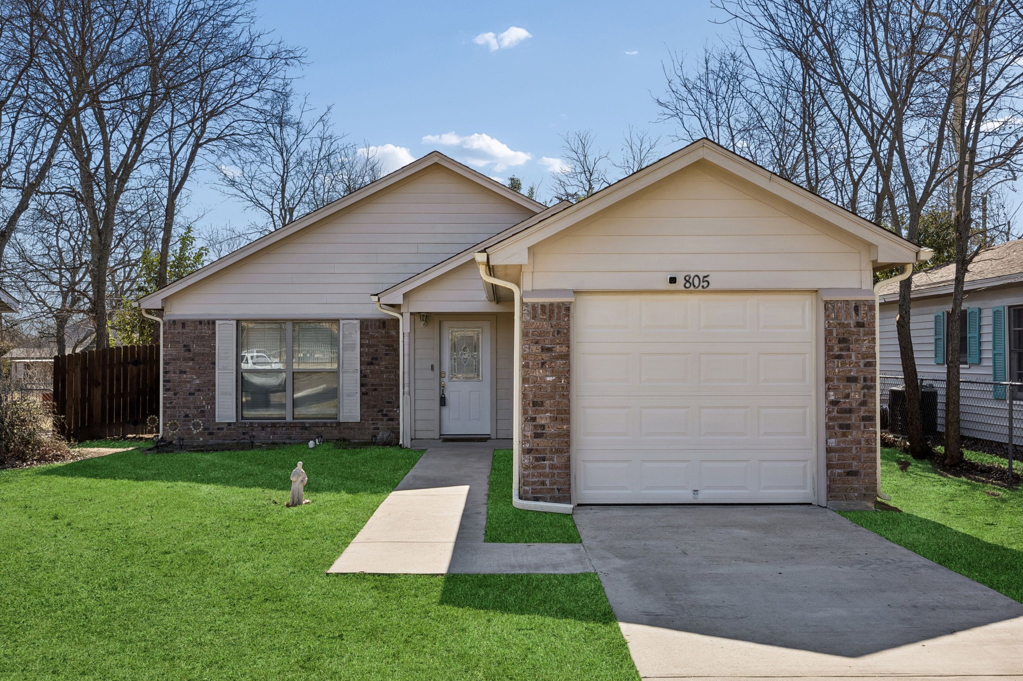 805 Phillips Street Cleburne TX 76033