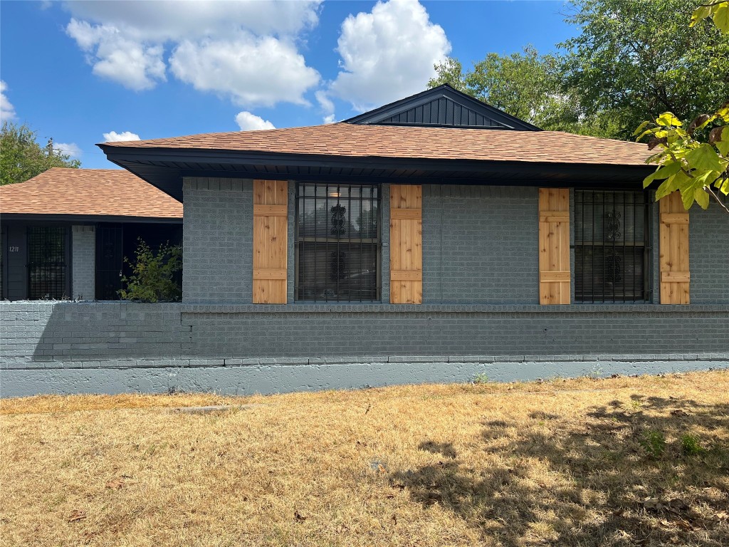 1211 Brookmere Drive Dallas TX 75216