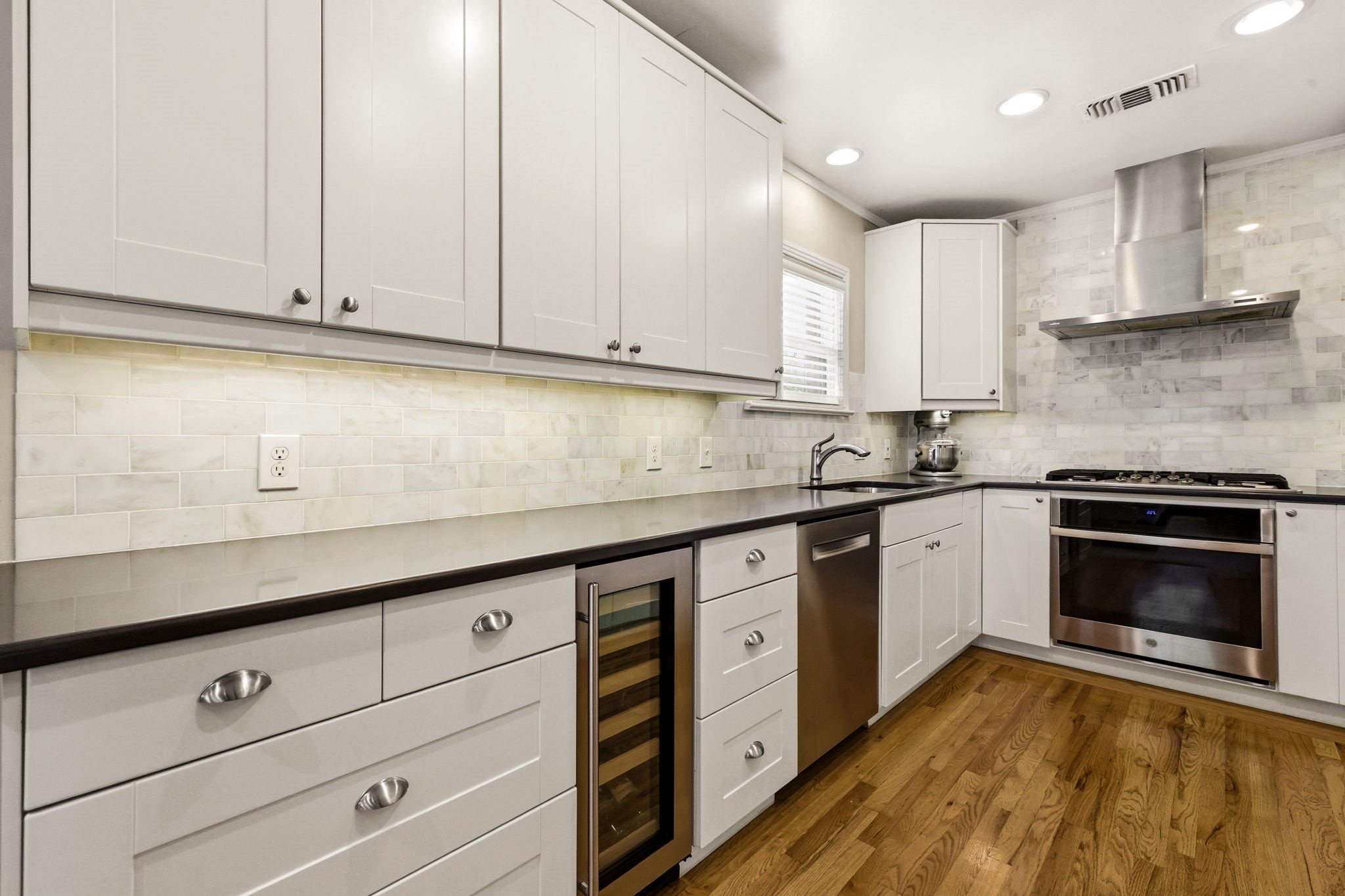 2442 Marvin Avenue Dallas TX 75211