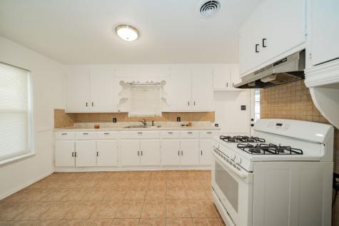 1802 Las Cruces Lane Dallas TX 75217