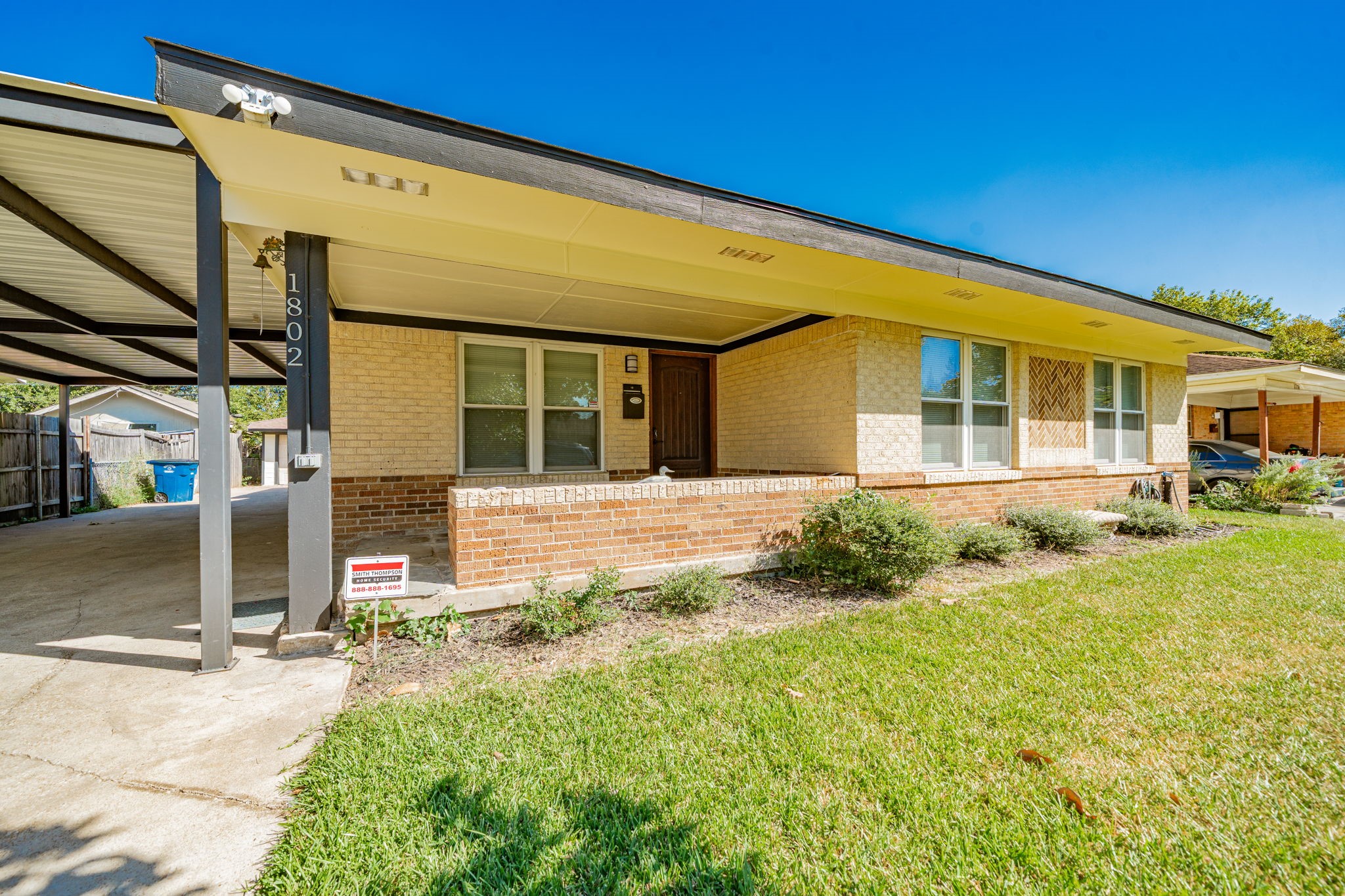 1802 Las Cruces Lane Dallas TX 75217