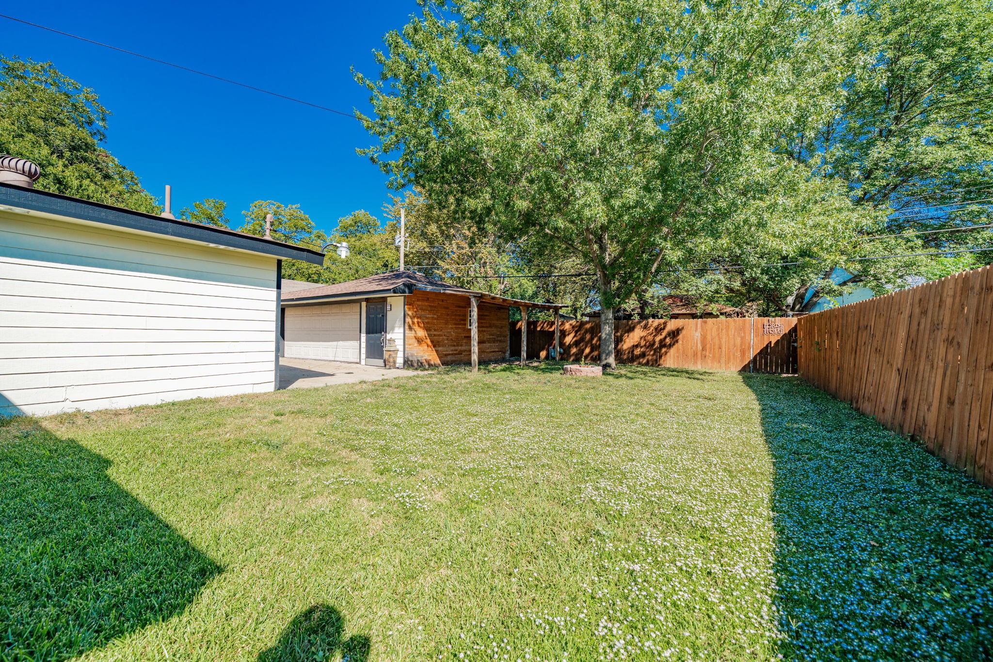 1802 Las Cruces Lane Dallas TX 75217