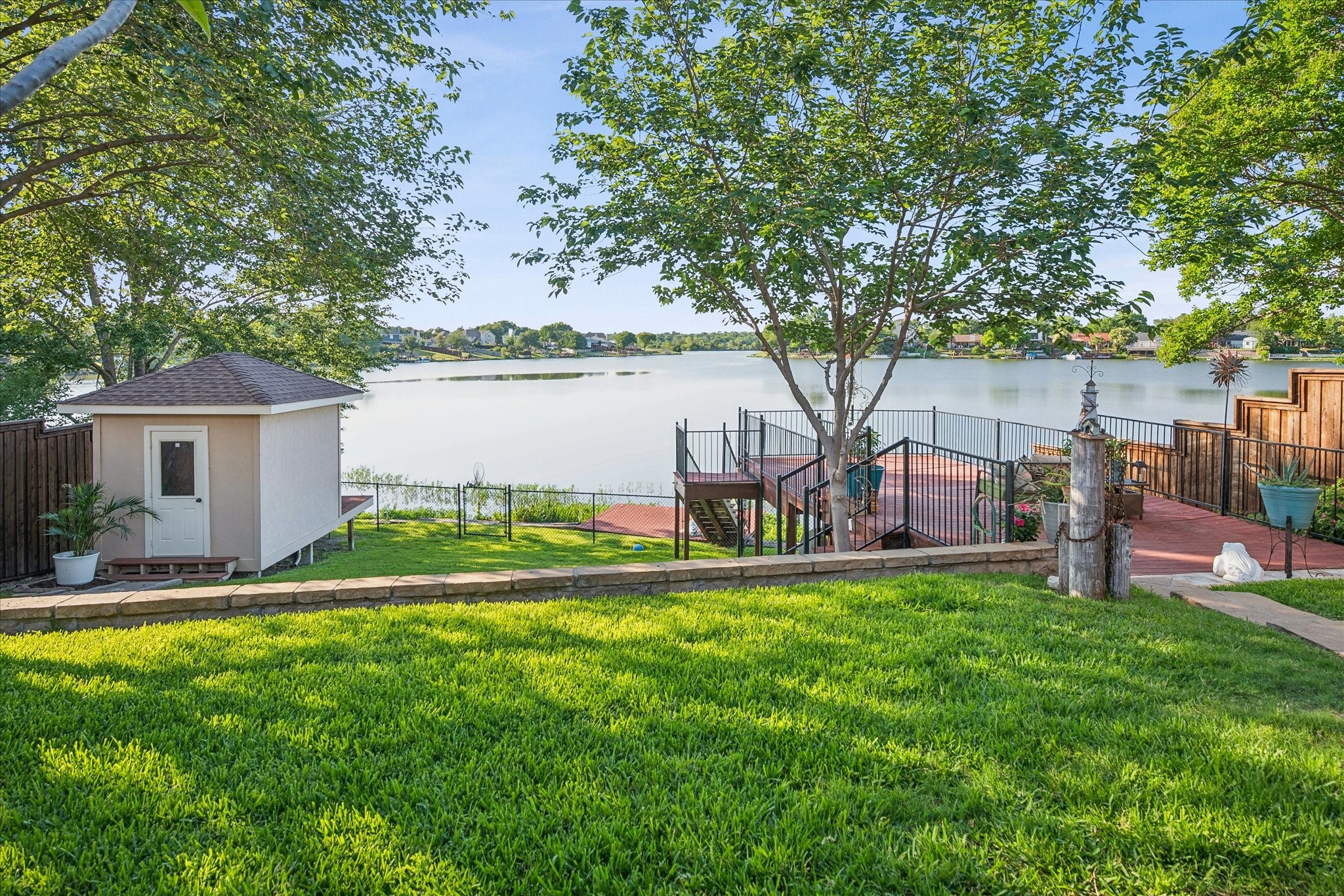 1303 Lakeshore Drive Irving TX 75060