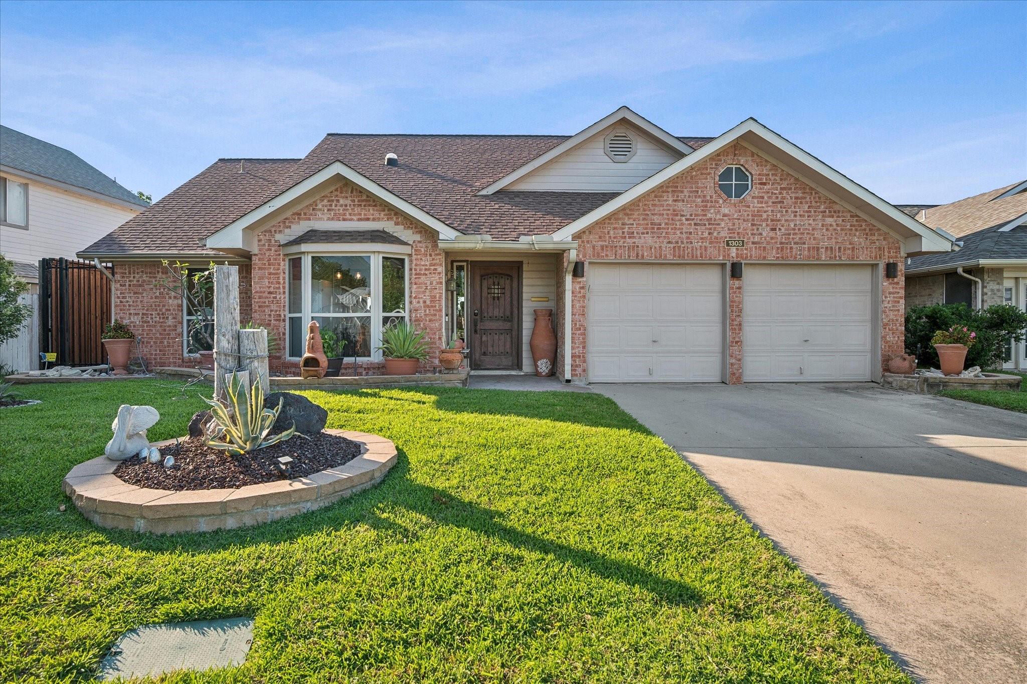 1303 Lakeshore Drive Irving TX 75060
