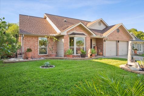 1303 Lakeshore Drive Irving TX 75060