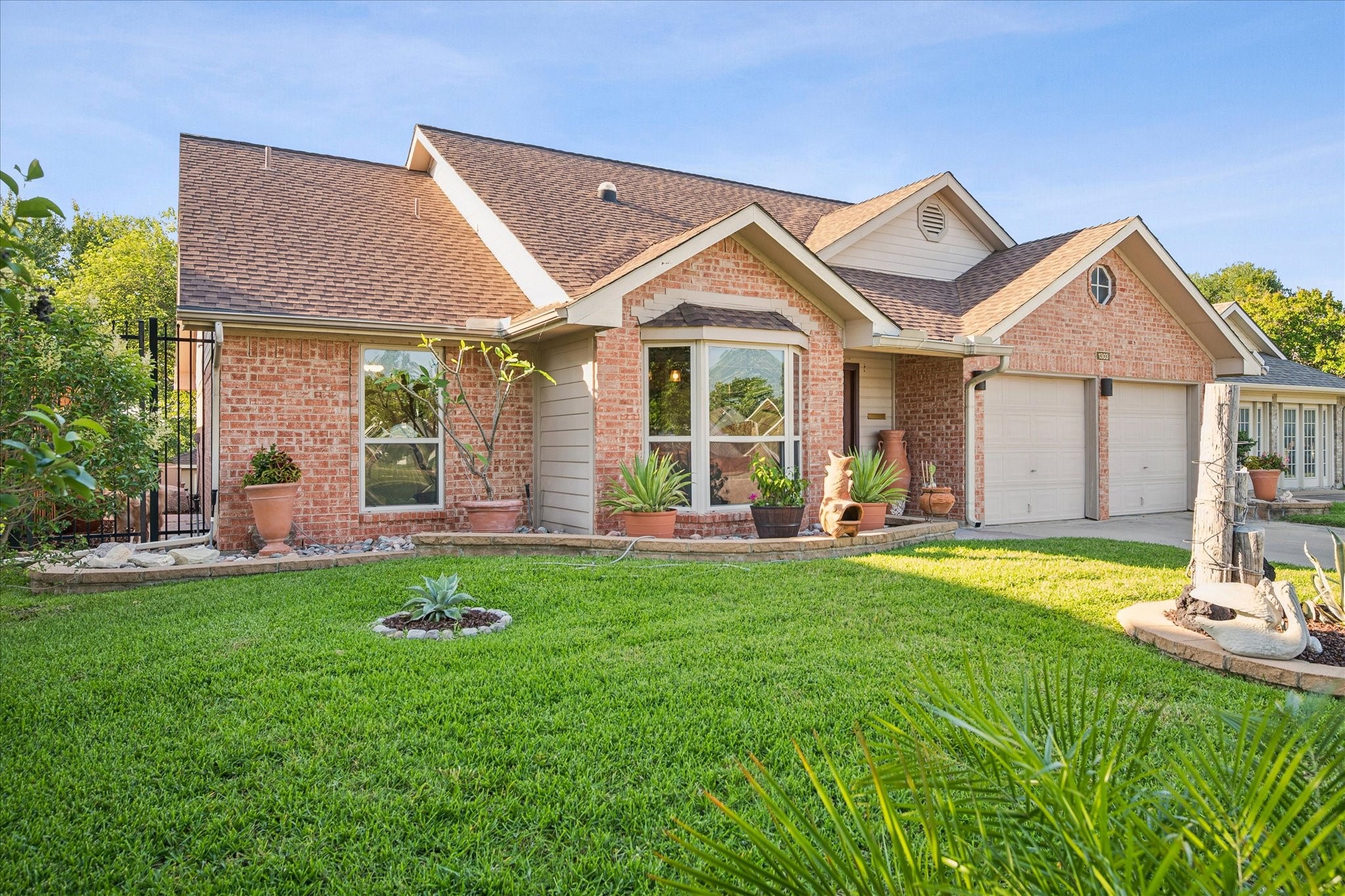 1303 Lakeshore Drive Irving TX 75060