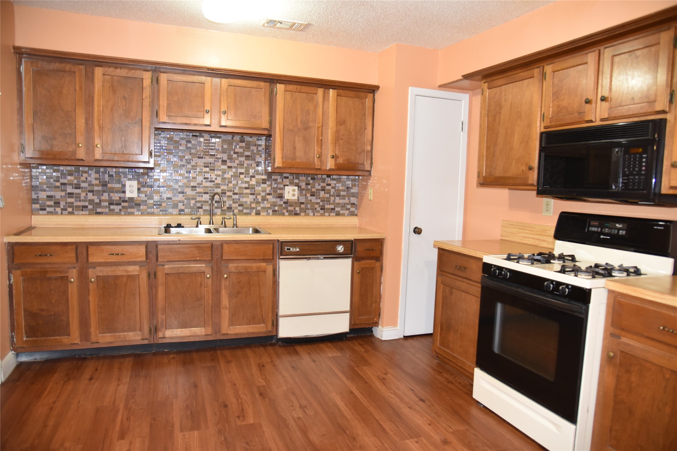 2521 W 5th Avenue Corsicana TX 75110