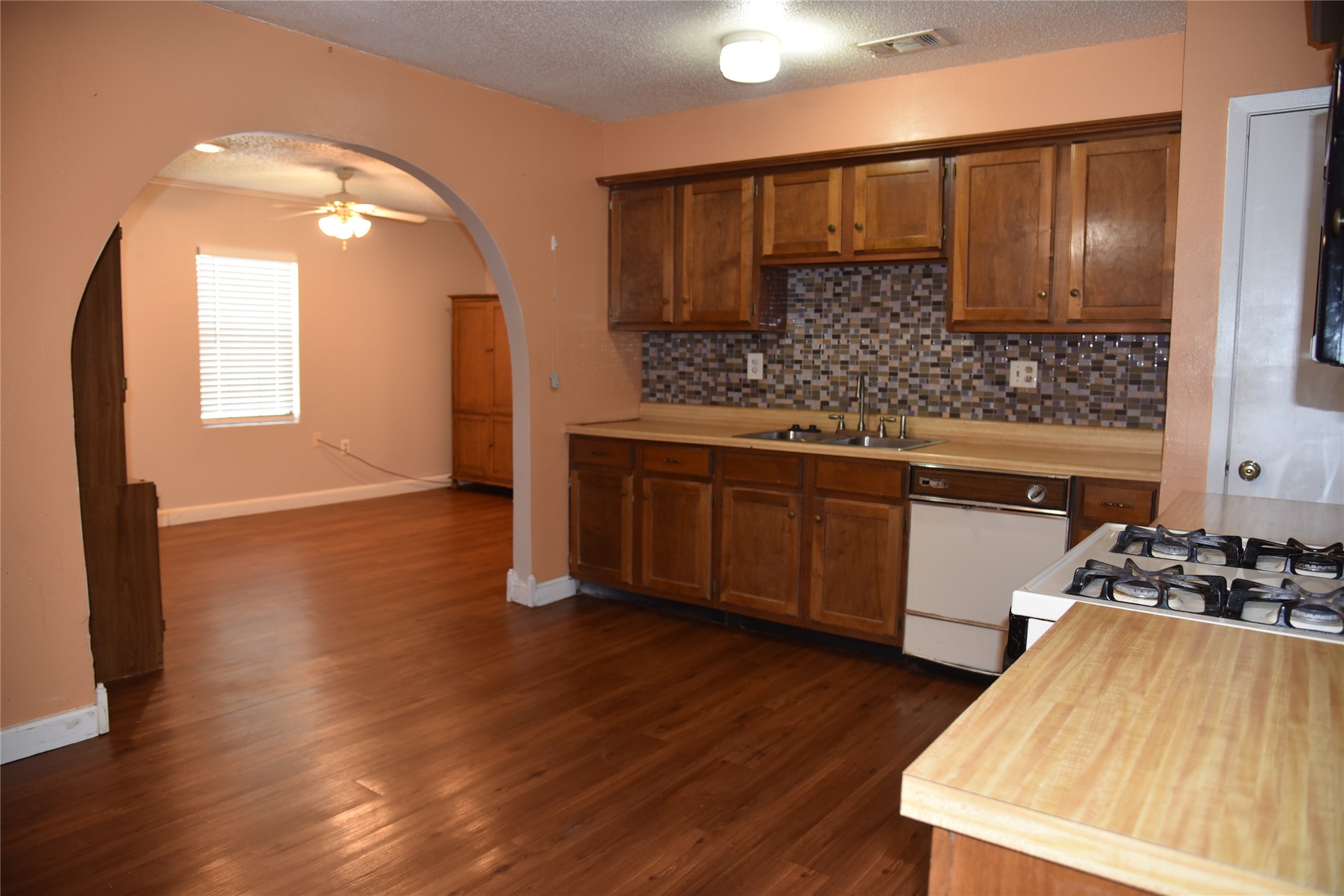 2521 W 5th Avenue Corsicana TX 75110