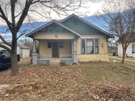 404 Clark Street Italy TX 76651