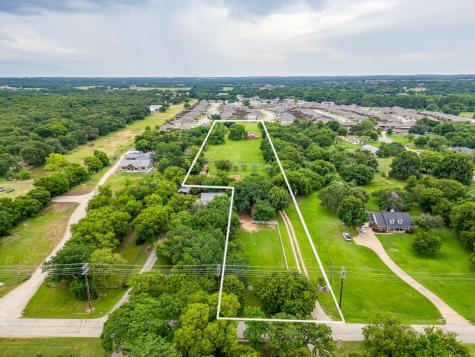 1480 Fox Lane Burleson TX 76028