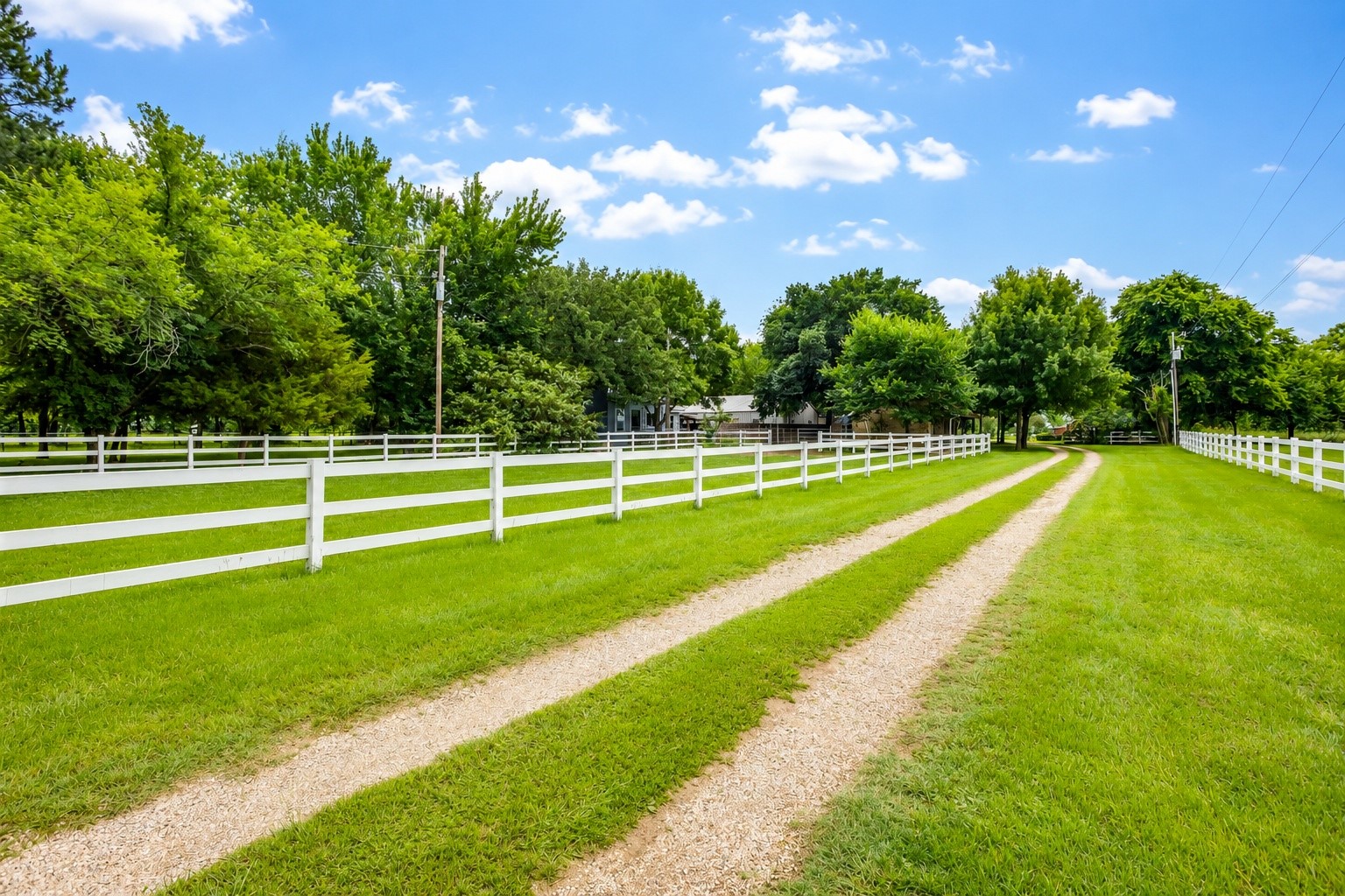 1480 Fox Lane Burleson TX 76028