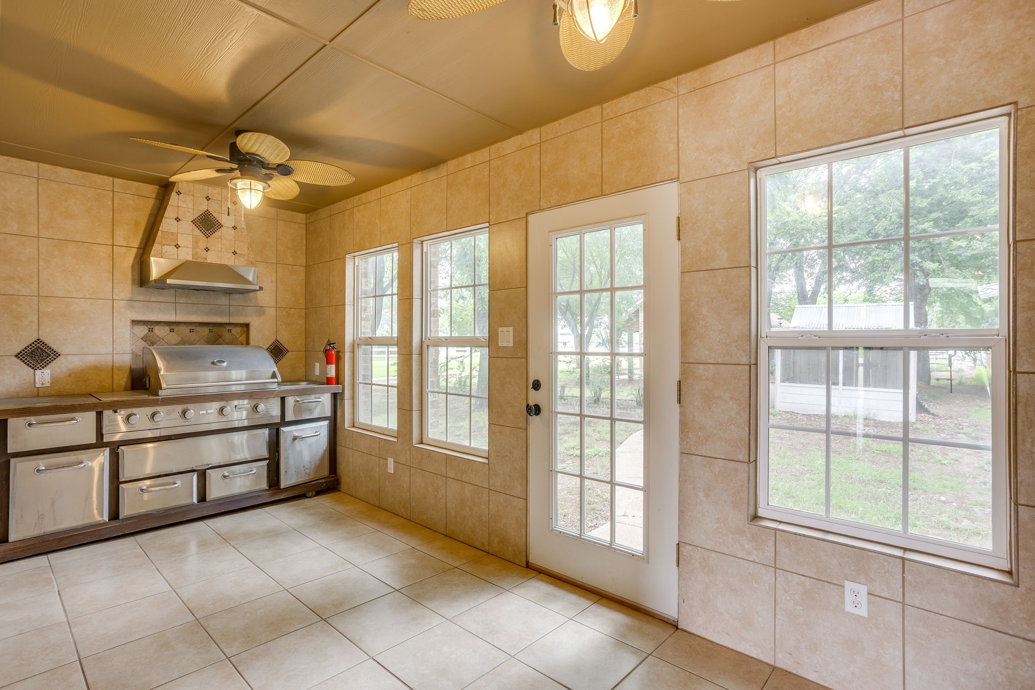 1480 Fox Lane Burleson TX 76028