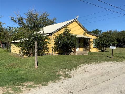 505 S Mary Street Comanche TX 76442