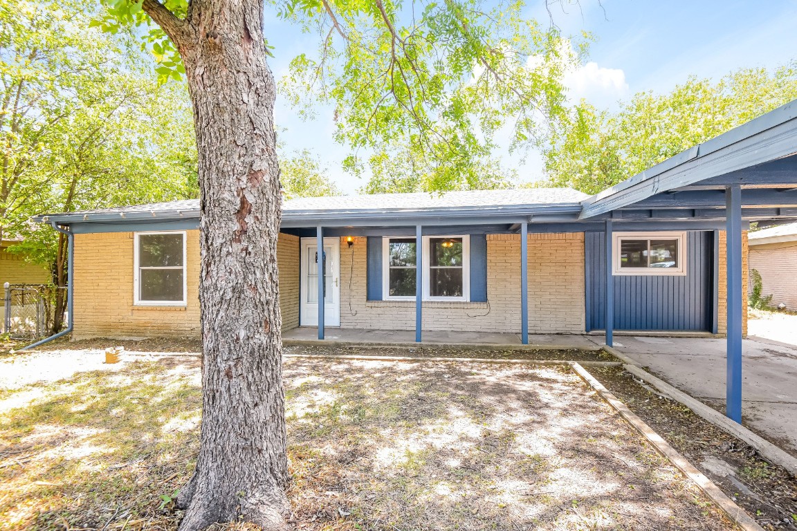 325 Worthy Street Saginaw TX 76179