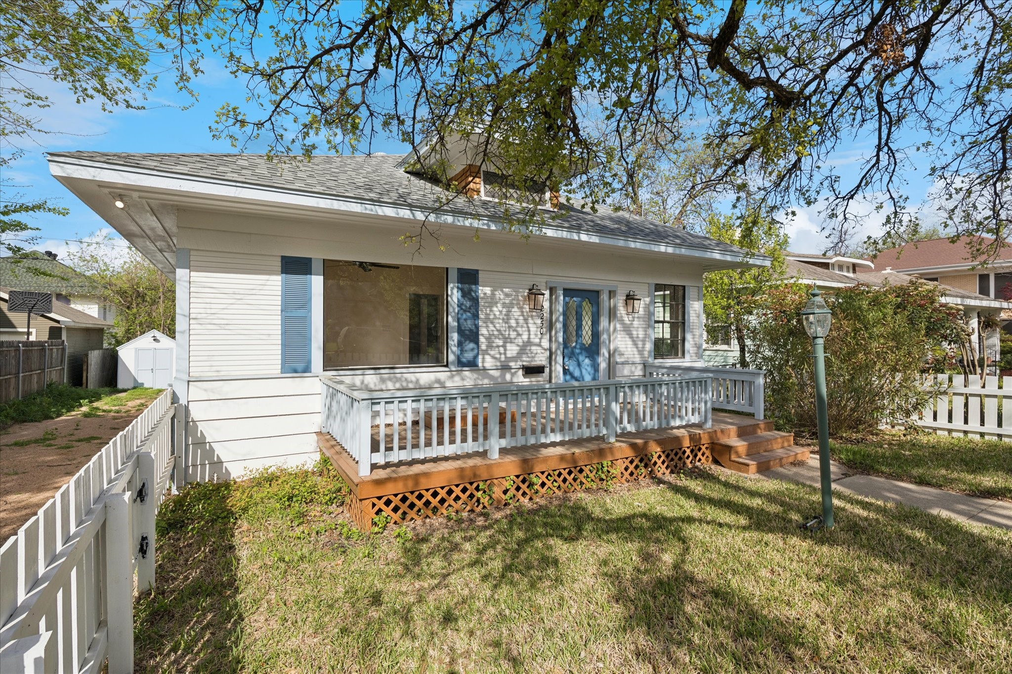 2250 Lipscomb Street Fort Worth TX 76110