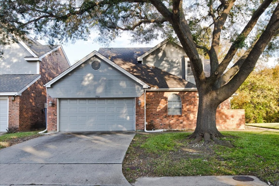 1902 Strait Lane Garland TX 75042