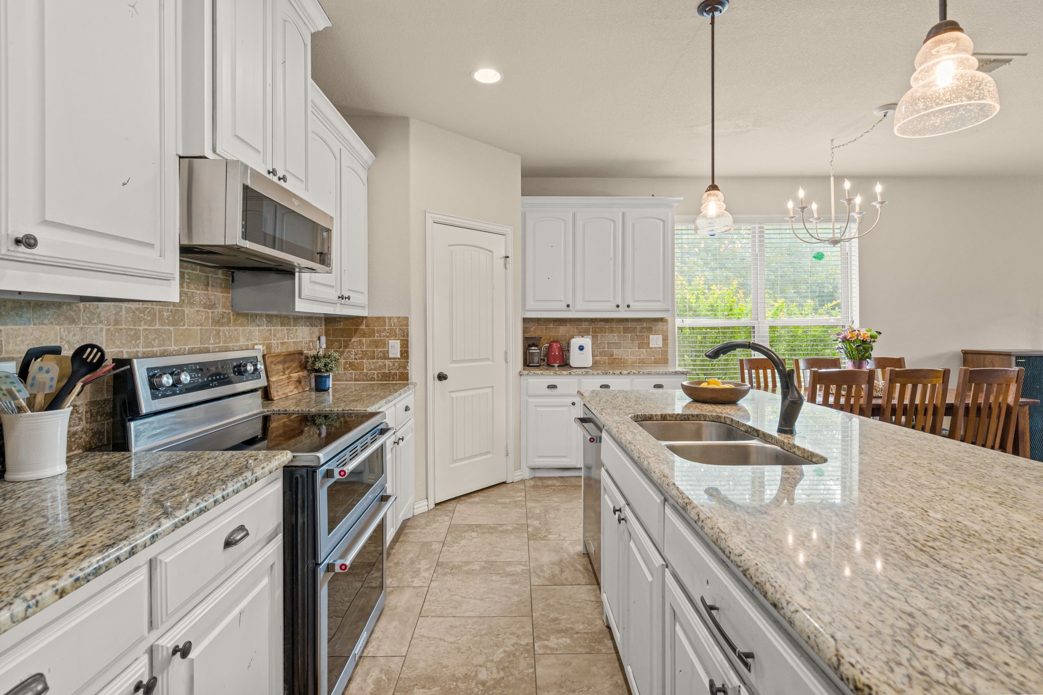 108 Bosque Court Azle TX 76020