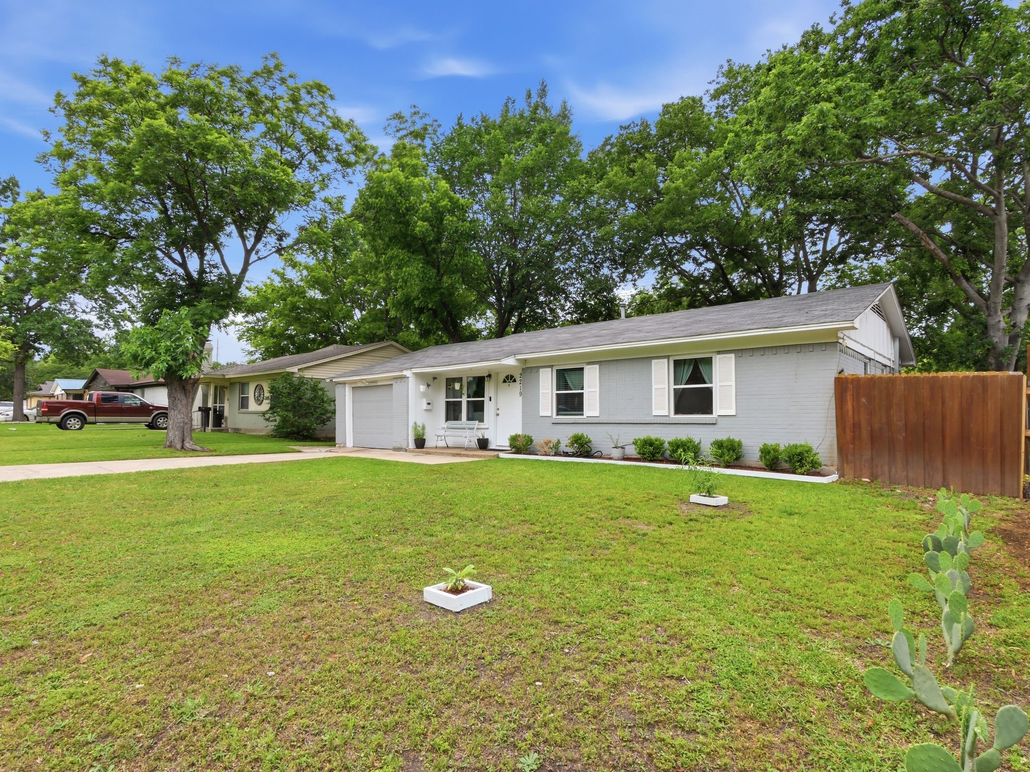 2219 Loyce Drive Mesquite TX 75149