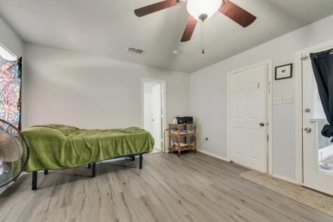 915 Freestone Drive Arlington TX 76017