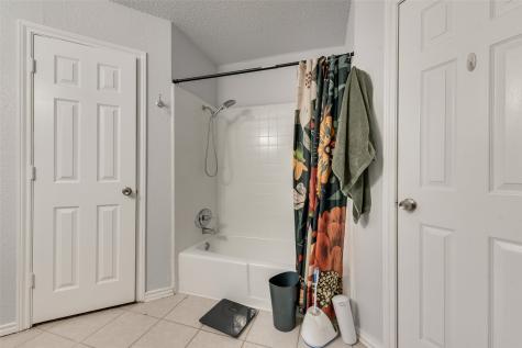 915 Freestone Drive Arlington TX 76017