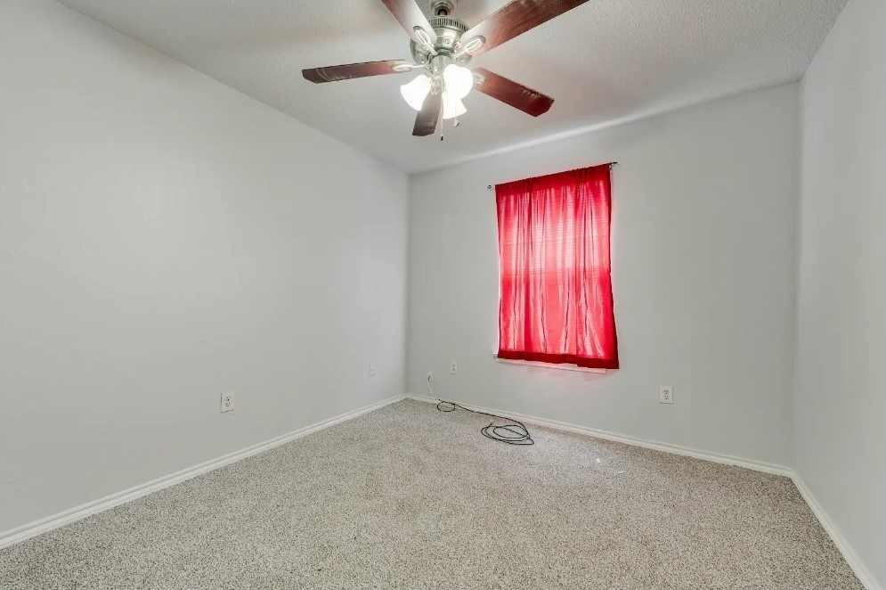 915 Freestone Drive Arlington TX 76017