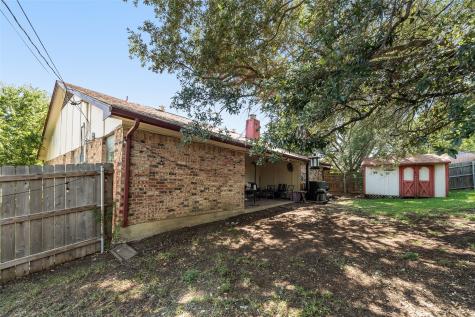 915 Freestone Drive Arlington TX 76017
