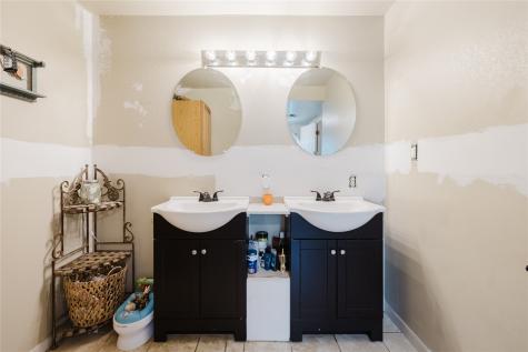 201 E Plummer Street Eastland TX 76448