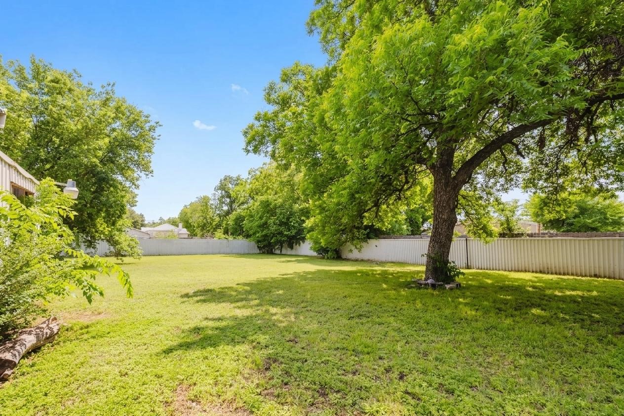 201 E Plummer Street Eastland TX 76448